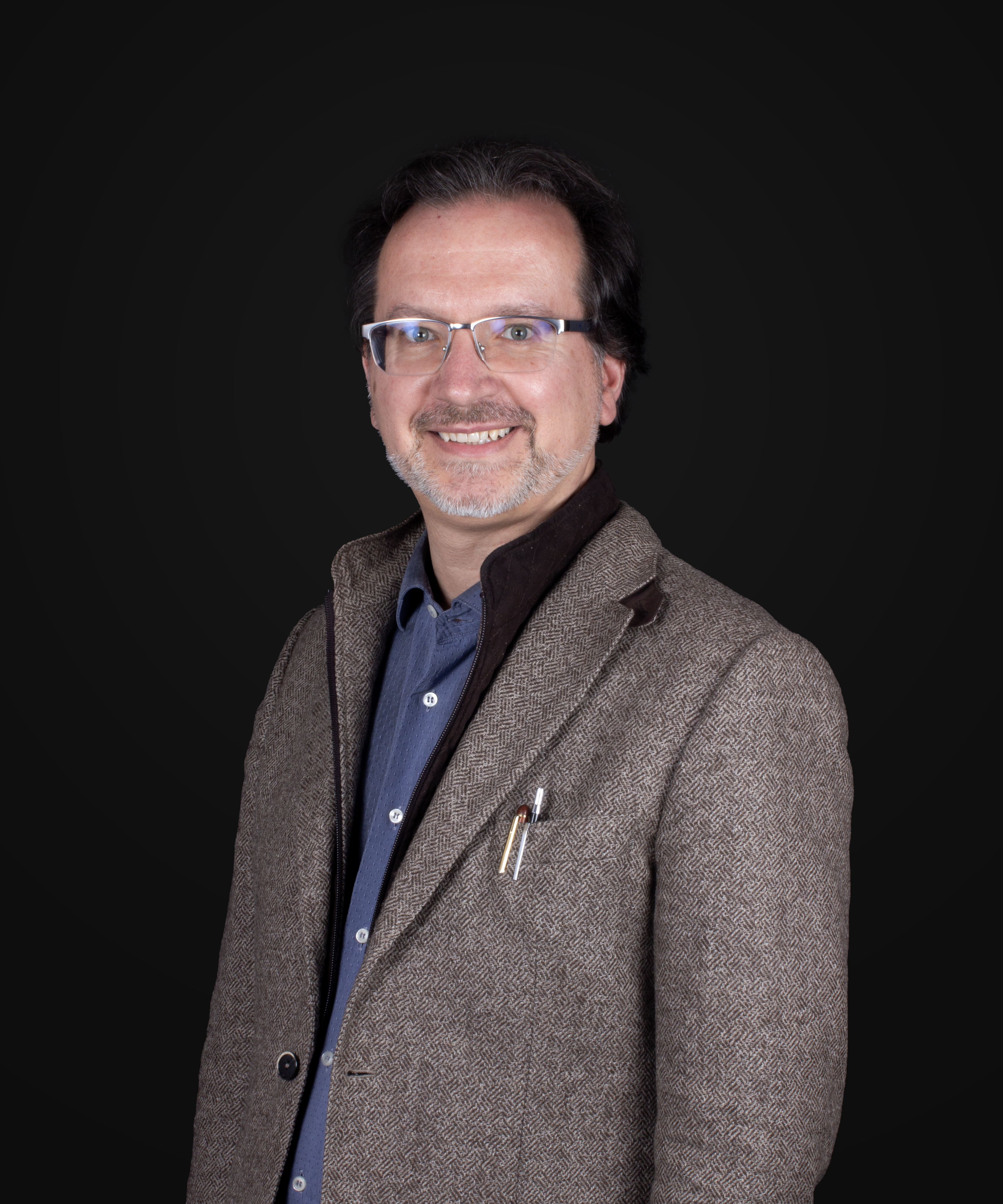 Arch. BERNARD LUCA